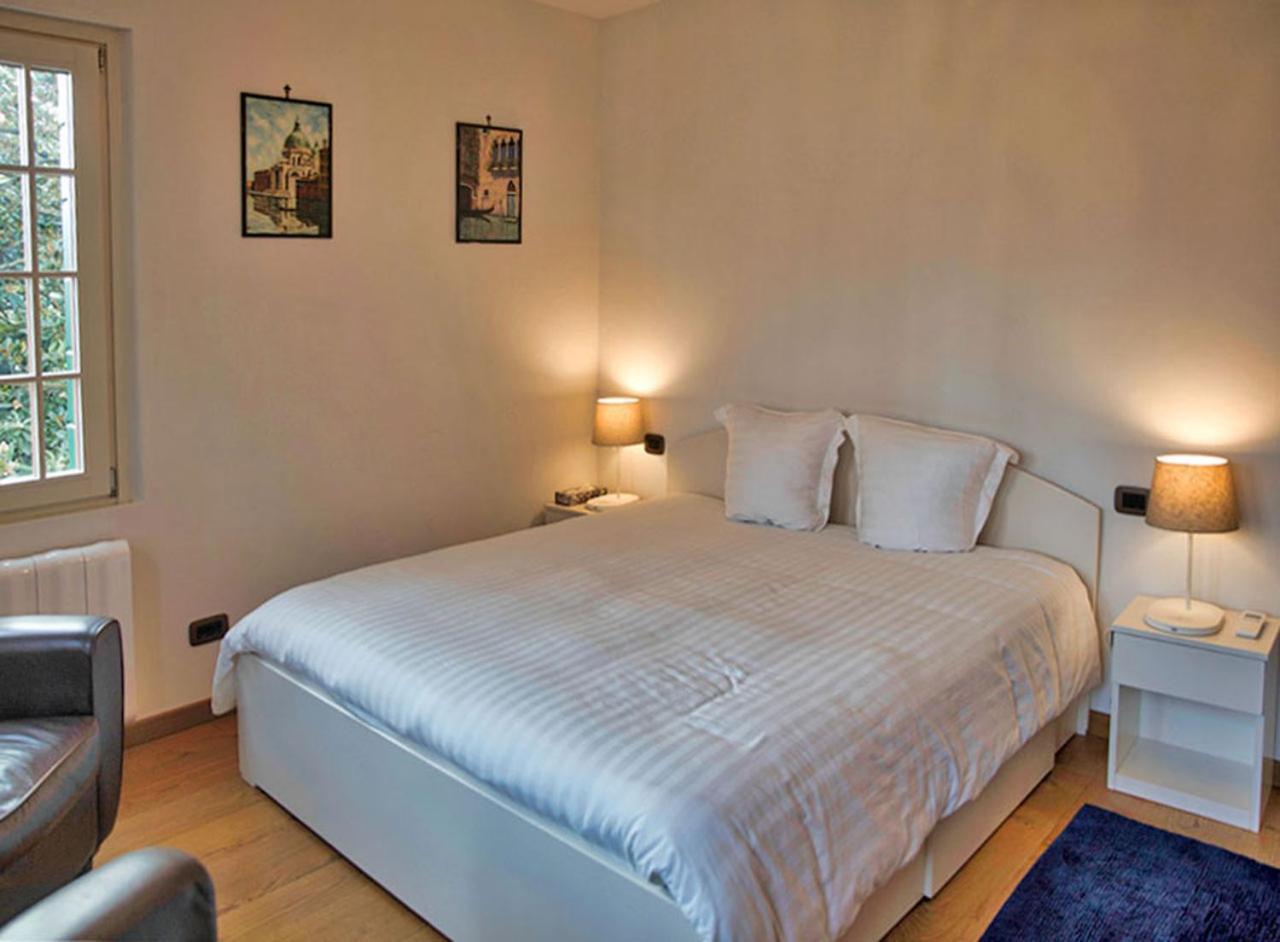 Villa Contarini B&B Lido di Venezia Exterior photo